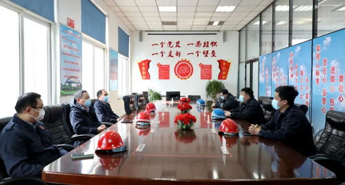 荣程集团领导深入天荣公司炼钢厂，督导检查生产运行与疫情防控工作